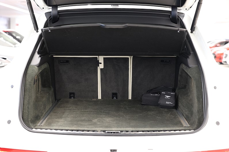 Bentley Bentayga Hybrid Blackline Naim Mulliner Pano