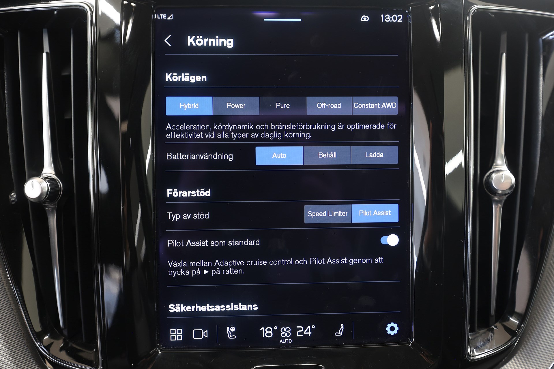 Volvo XC60 Recharge T6 AWD 350hk *Kampanj!* Plus Dark Pano Keyless Läder