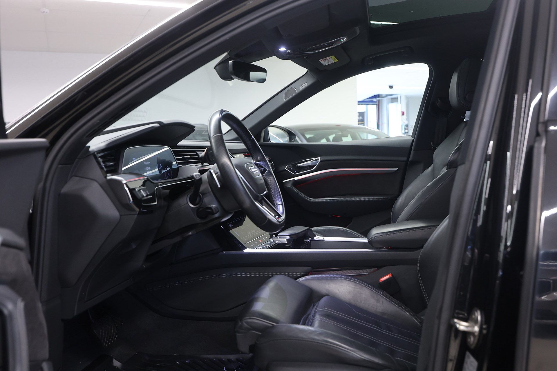 Audi e-tron 55 Quattro 408hk S Line B&O Läder Pano 360