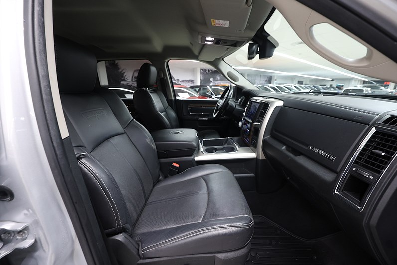 Dodge RAM 5.7 V8 4WD 401hk *Hjulkampanj!* Laramie RamBox MOMS