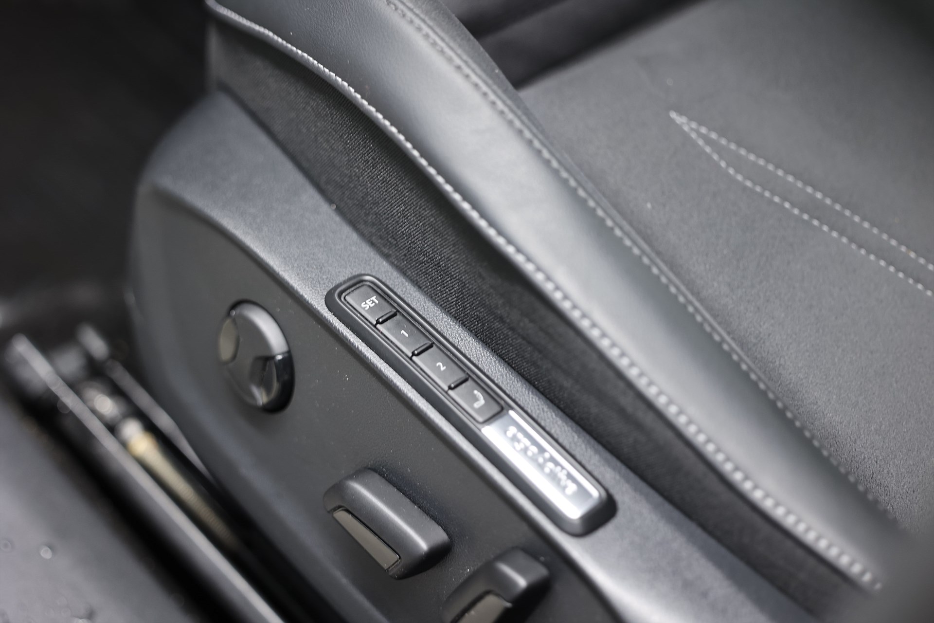 Volkswagen ID.7 Pro 286hk HUD 360 Massage Navi