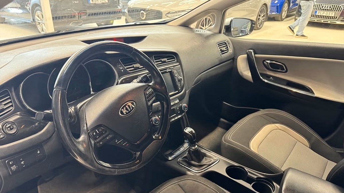 Kia Ceed – bild 8