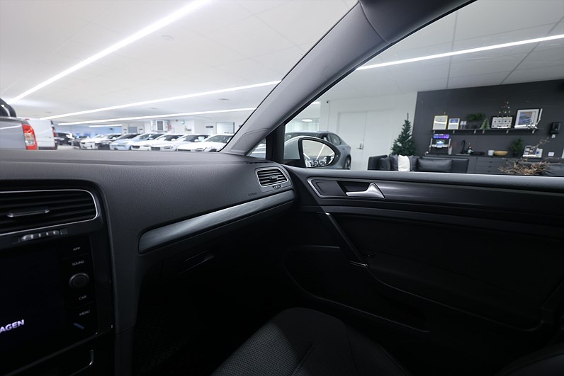 Volkswagen Golf 1.0 TSI 110hk Base Carplay