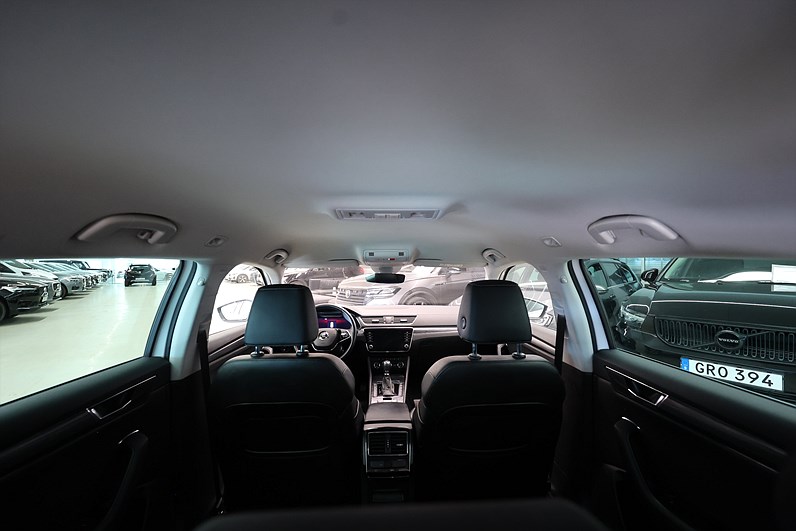 Skoda Superb iV Kombi 1.4 TSI 218hk Business Edt. Canton Drag