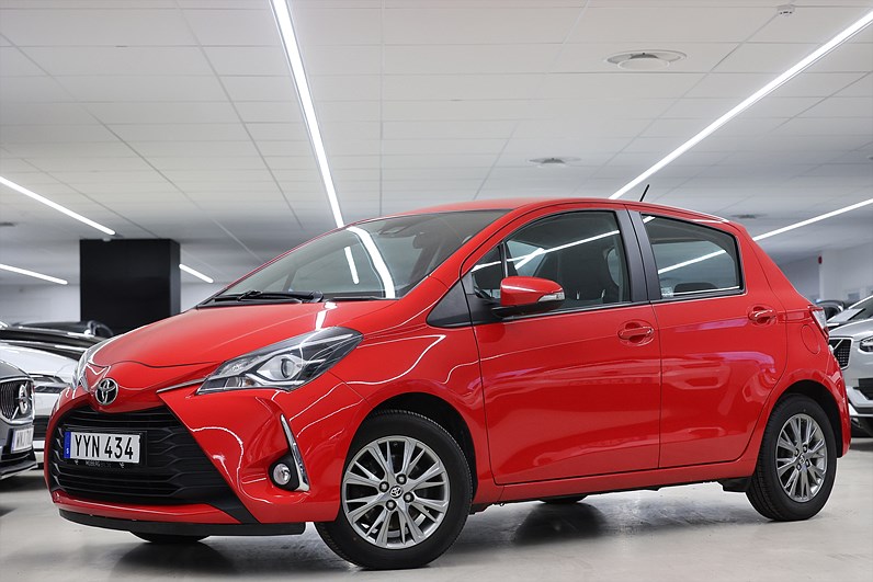 Toyota Yaris 1.5 111hk *Hjulkampanj!* Active B-kamera Bluetooth Farth