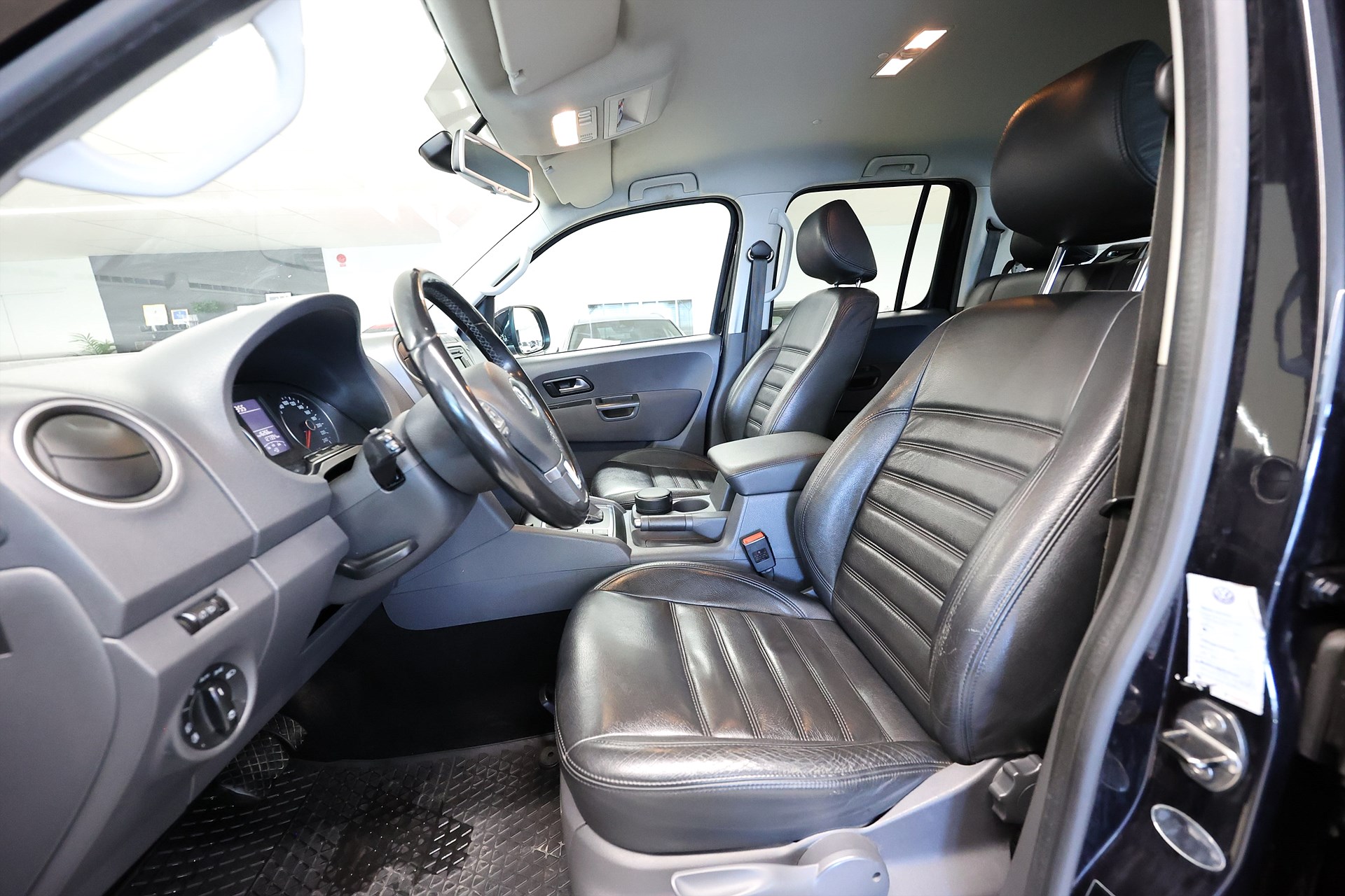 Volkswagen Amarok 2.0 BiTDI 4M 180hk Highline Läder Navi B-Kamera