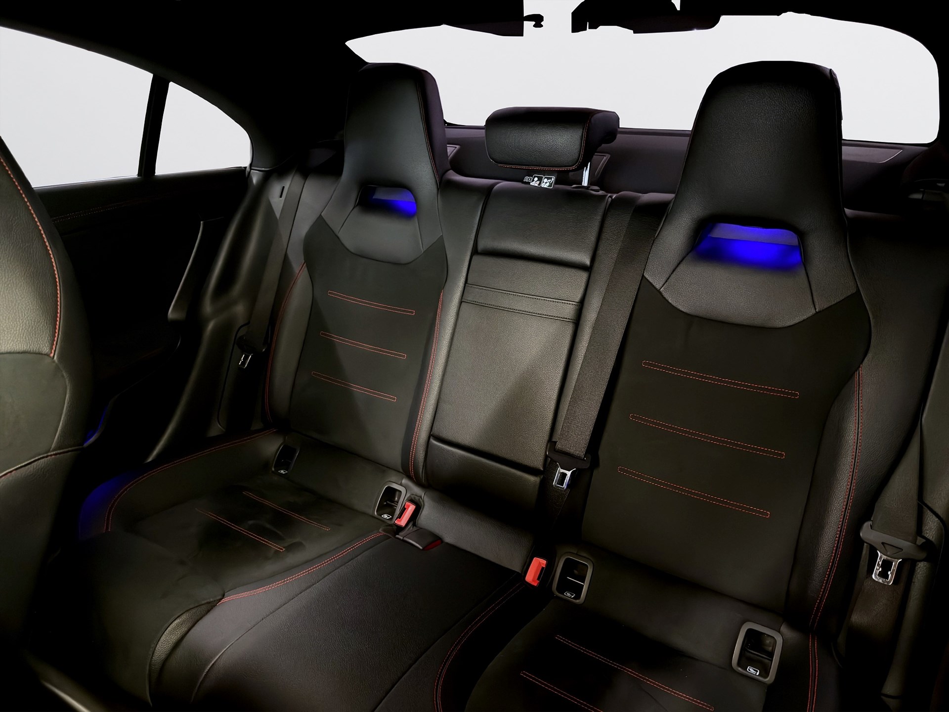 Mercedes-Benz CLA 250 4MATIC AMG Bur Navi Keyless PDC