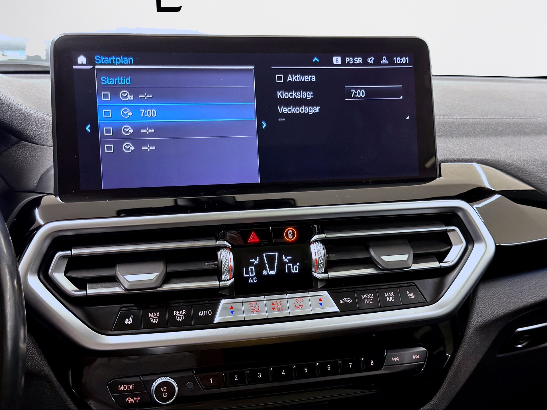 BMW iX3 286hk M Sport Charged Pano Navi Drag B-kamera