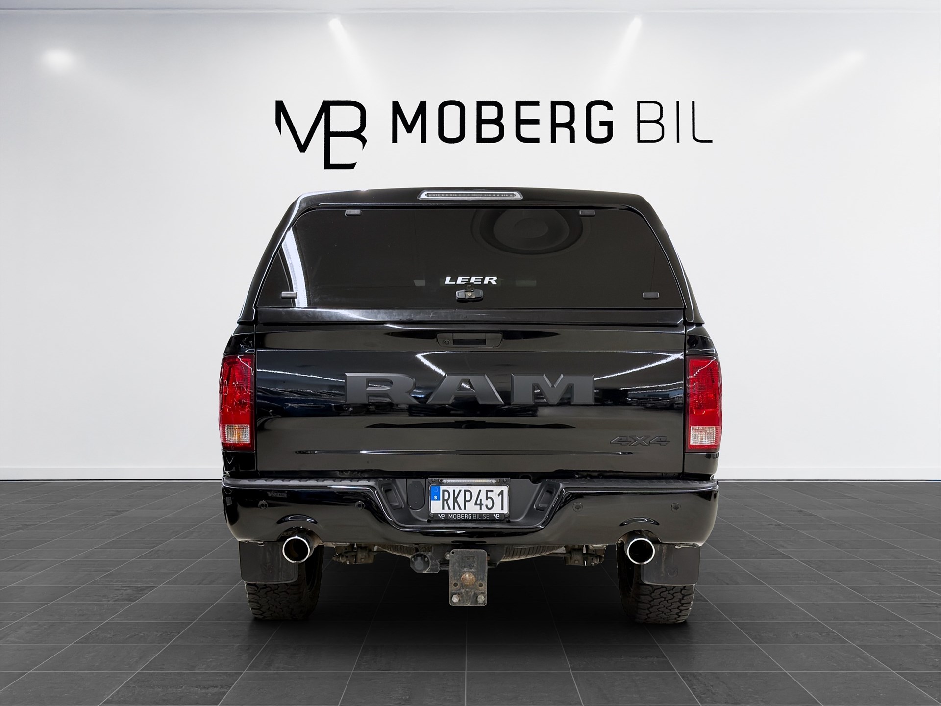 RAM 1500 Classic 5.7 V8 HEMI 4x4 395hk Drag ALPINE B-Kamera