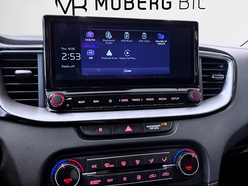 Kia Ceed SW Plug-in Hybrid 141hk Helg på Moberg! Advance B-Kamera Navi Keyless