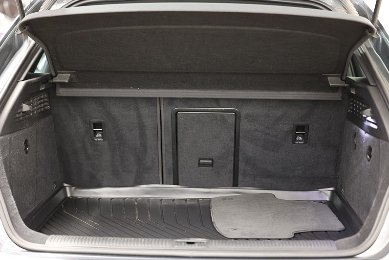 Audi A3 2.0 TDI Quattro S Tronic 184hk Proline B&O PDC