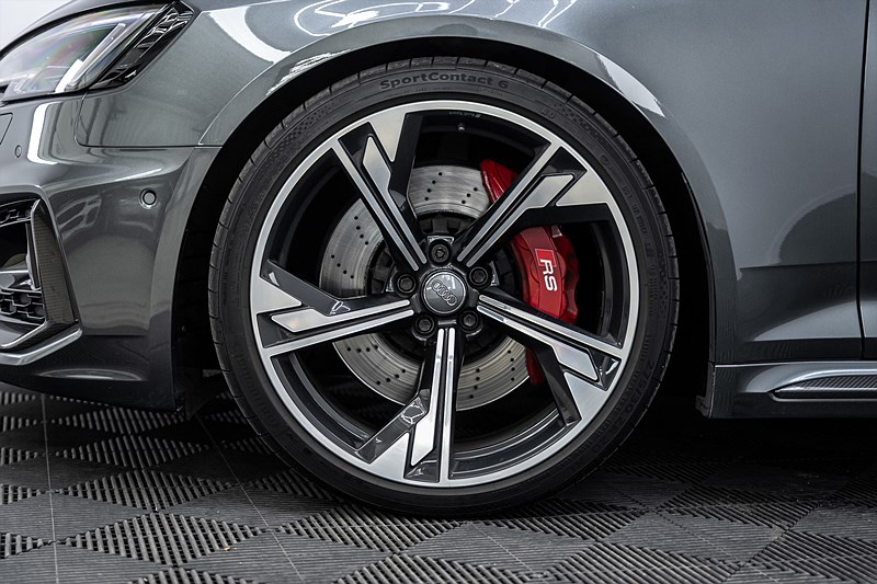 Audi RS4 2019 - miniatyr 3