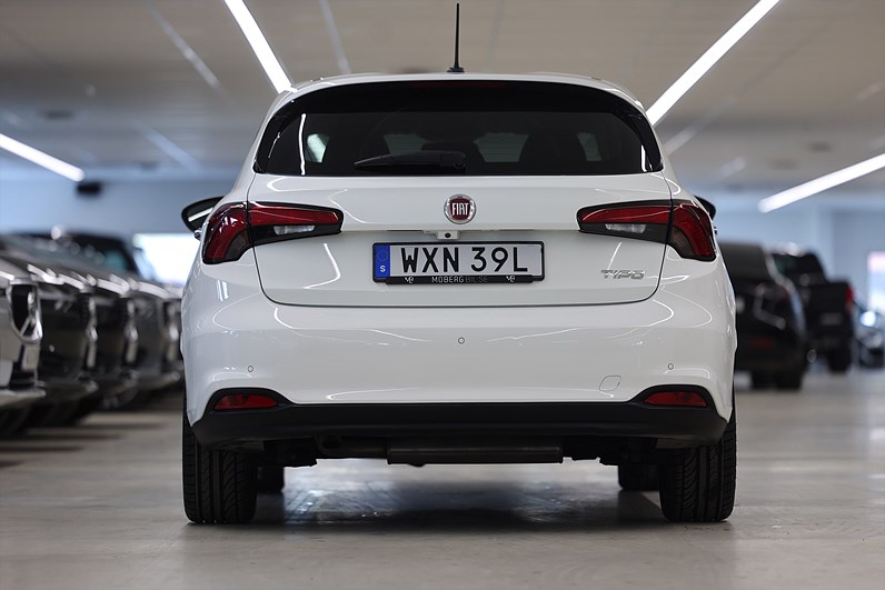 Fiat Tipo 1.4 FIRE T-JET 120hk PDC B-Kamera Årsskatt 1284kr