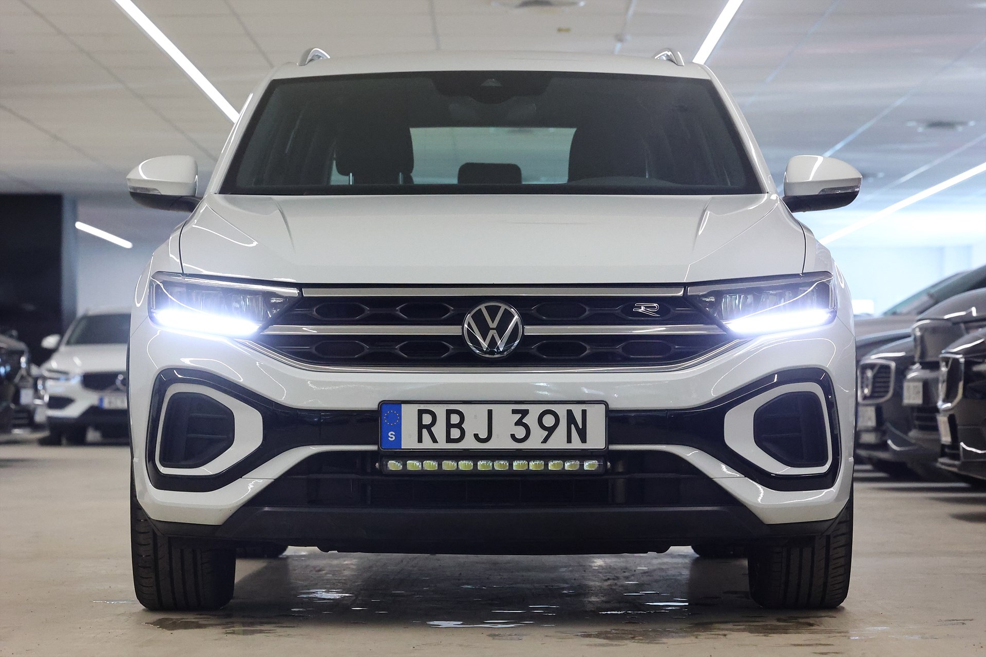 Volkswagen T-Roc 2.0 TDI 150hk 4M R-Line Carplay Navi PDC