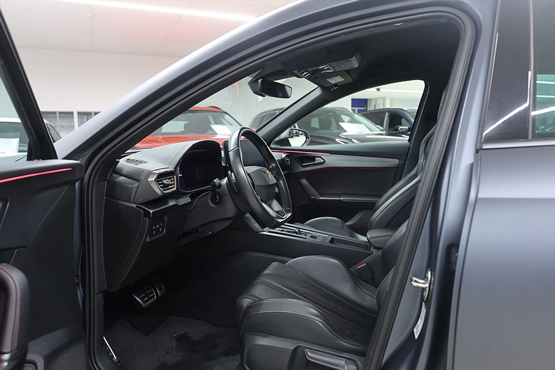 CUPRA Formentor VZ5 390hk Beats 360 Läder