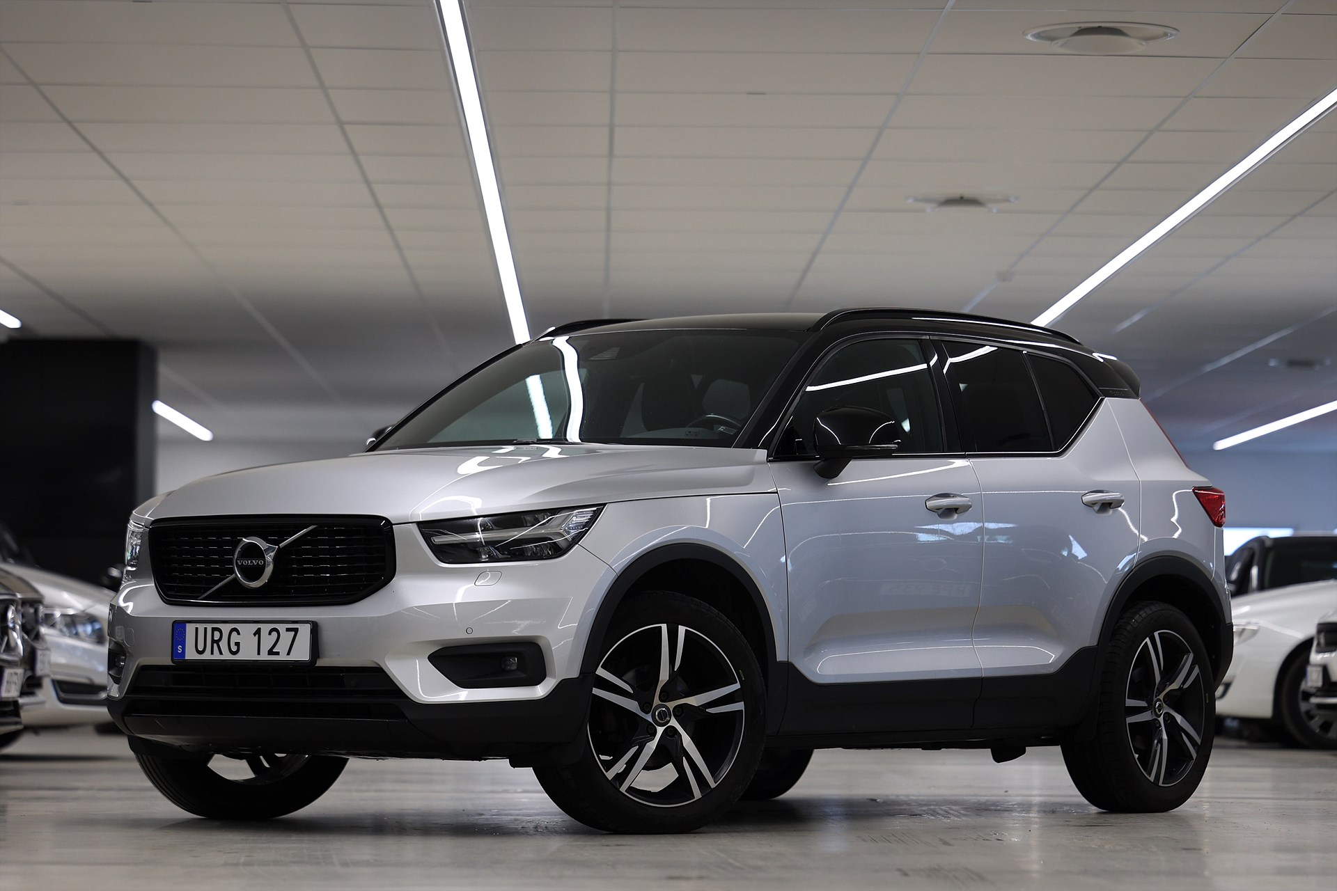 Volvo XC40 D3 150hk R-Design Värmare B-kamera Drag Navi