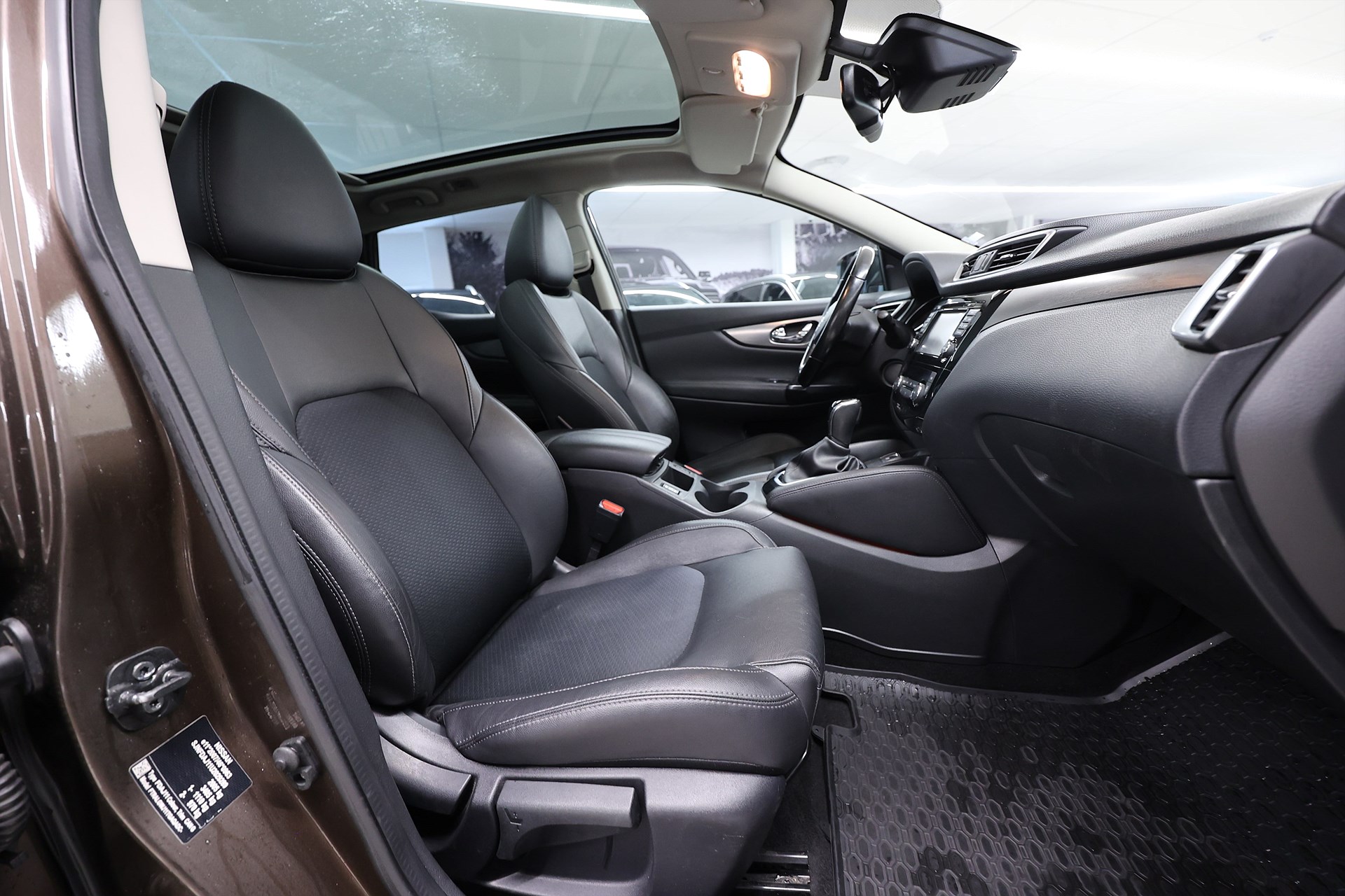 Nissan Qashqai 1.6 DCI Tekna Panorama Drag 360 Keyless Navi