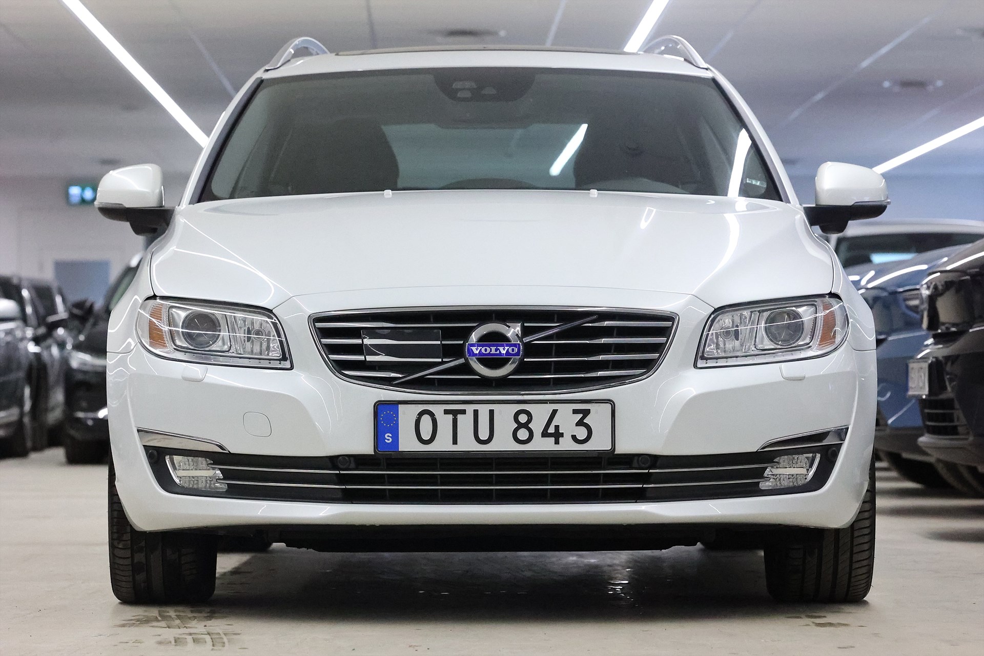 Volvo V70 D4 181hk Summum Lucka Läder Navi Drag PDC