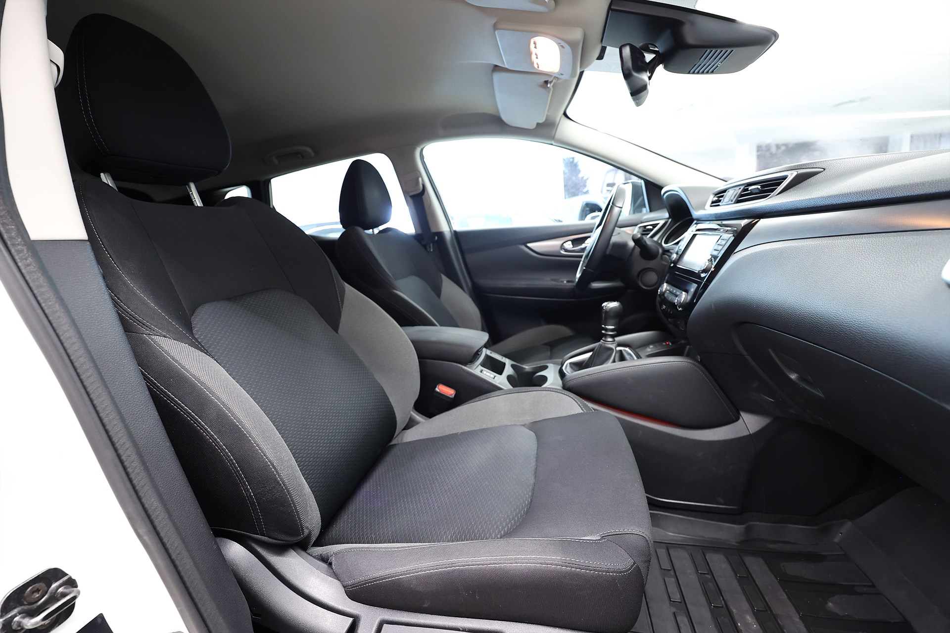 Nissan Qashqai 1.2 DIG-T 360-kamera Navi Drag PDC