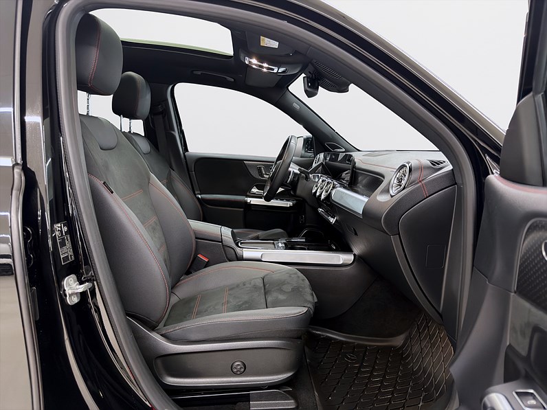 Mercedes-Benz EQB 300 4M 228hk AMG Premium 360 Bur Pano