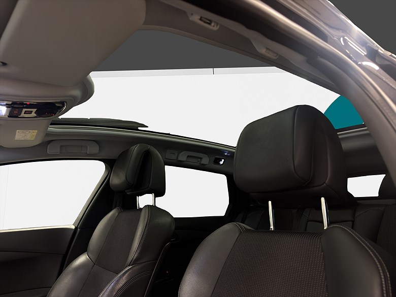 Peugeot 508 RXH 2.0 BlueHDi Aut HUD Pano Navi Kamera 2016, grå – bild 13 av 23, begagnad hos Niber i Järfälla