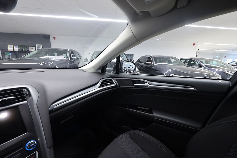 Ford Mondeo Kombi 1.5 EcoBoost 165hk Titanium Drag