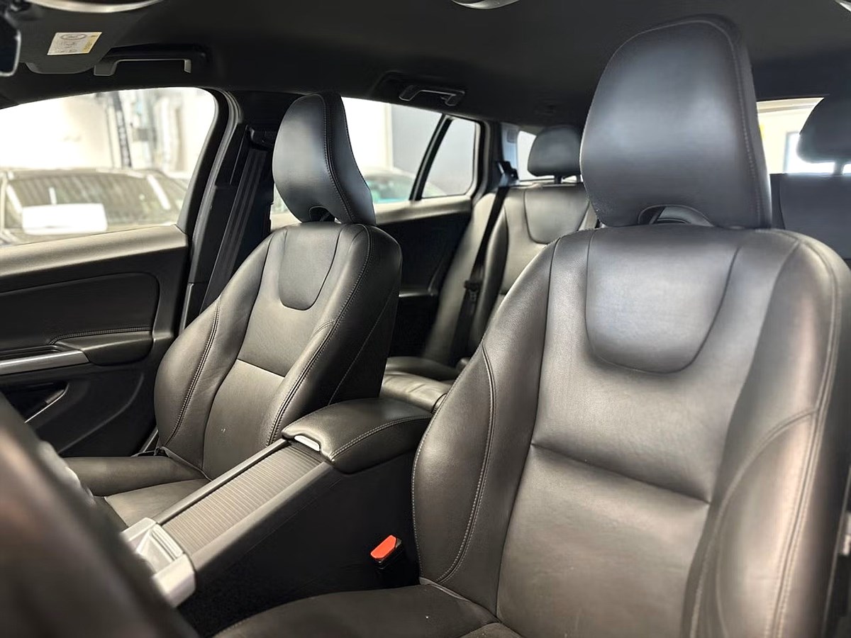 Volvo V60 Cross Country – bild 9