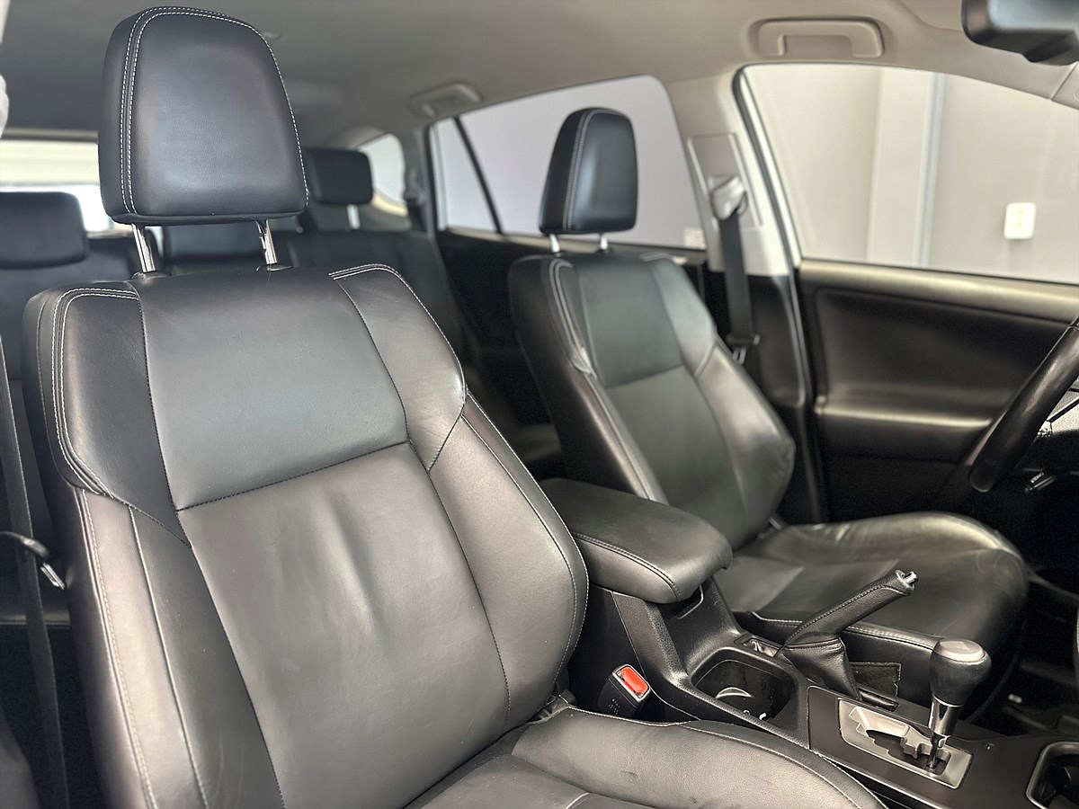 Toyota RAV4 – bild 12