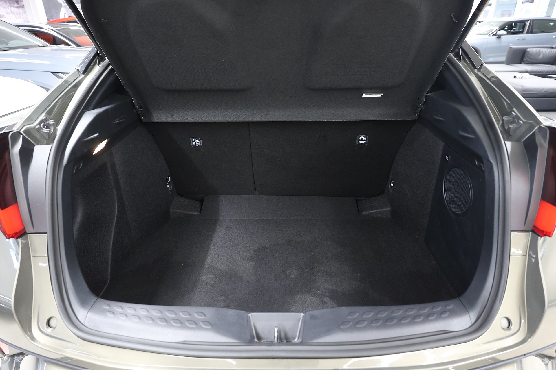 Toyota C-HR Hybrid CVT 122hk *Kampanj!* X-Edition JBL Navi Keyless