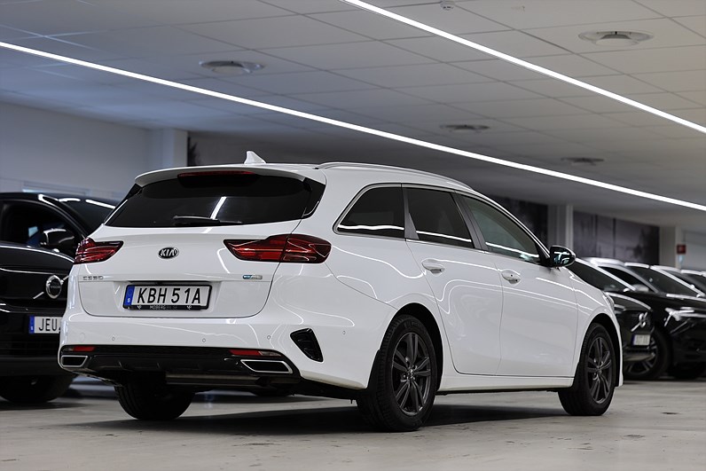 Kia Ceed SW PHEV 141hk Advance Plus 2 Pano B-kamera Navi