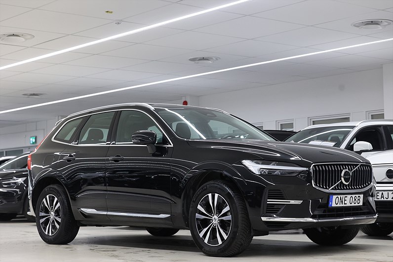 Volvo XC60 Recharge T6 AWD 350hk *Hjulkampanj!* Core Läder