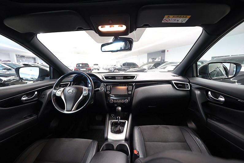 Nissan Qashqai 115hk N Vision Pano 360kam Drag Keyless Navi
