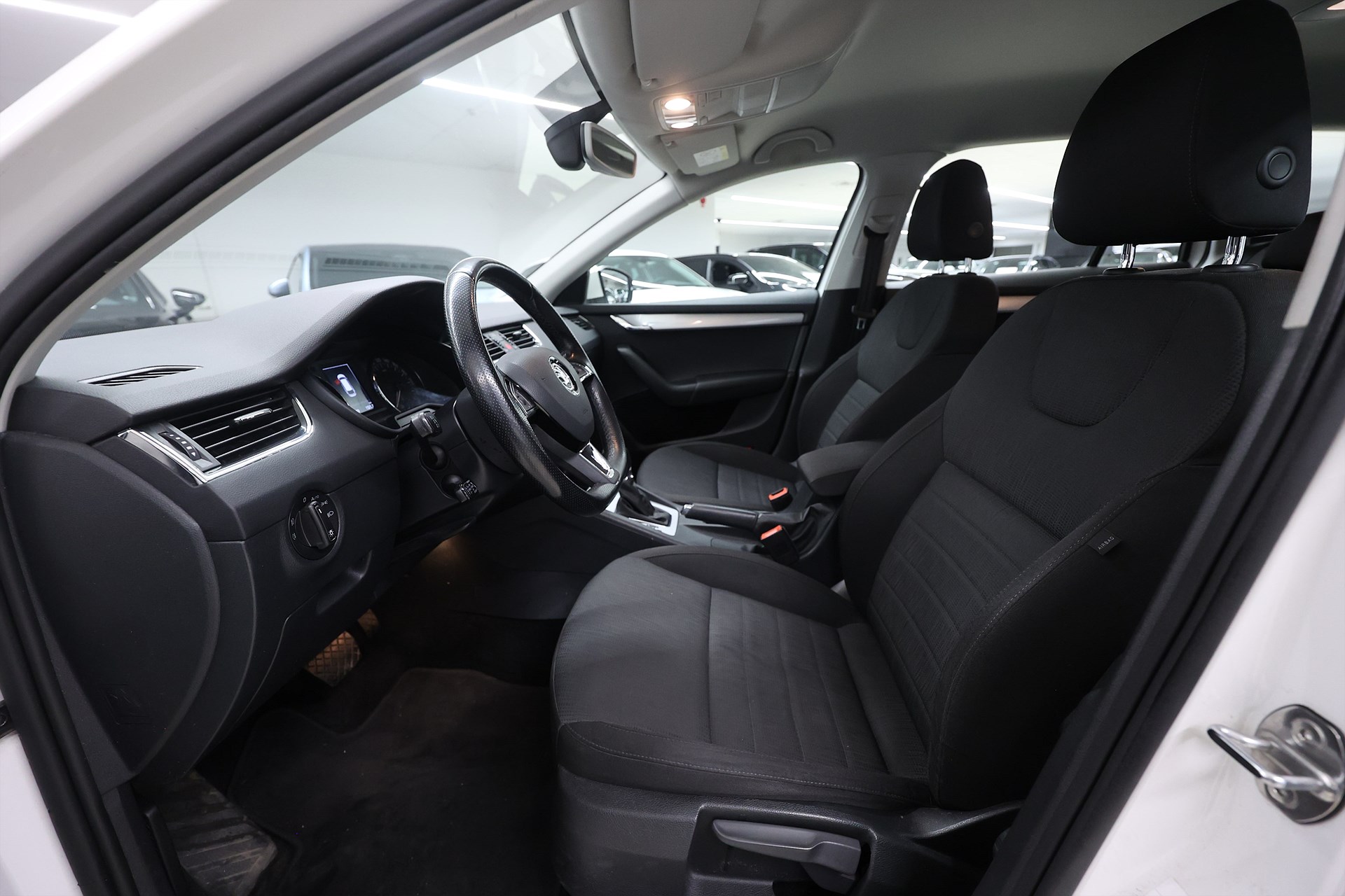 Skoda Octavia 1.4 TSI 150hk *Hjulkampanj!* Style Farth Carplay PDC