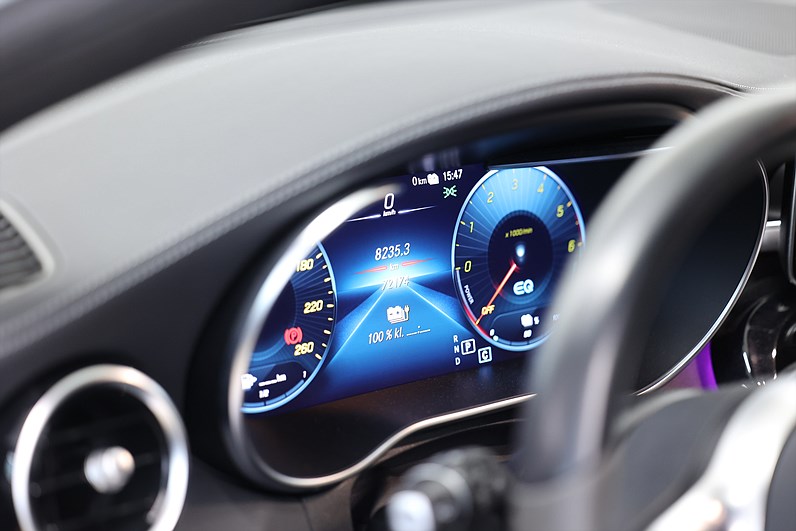 Mercedes-Benz C 300 de AMG Line Night edt B-kamera Drag