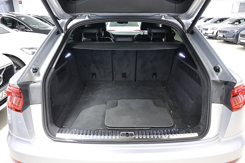Audi Q8 50 TDI 286hk Q S-Line B&O 360-Kamera Pano Värmare Luftfjädring