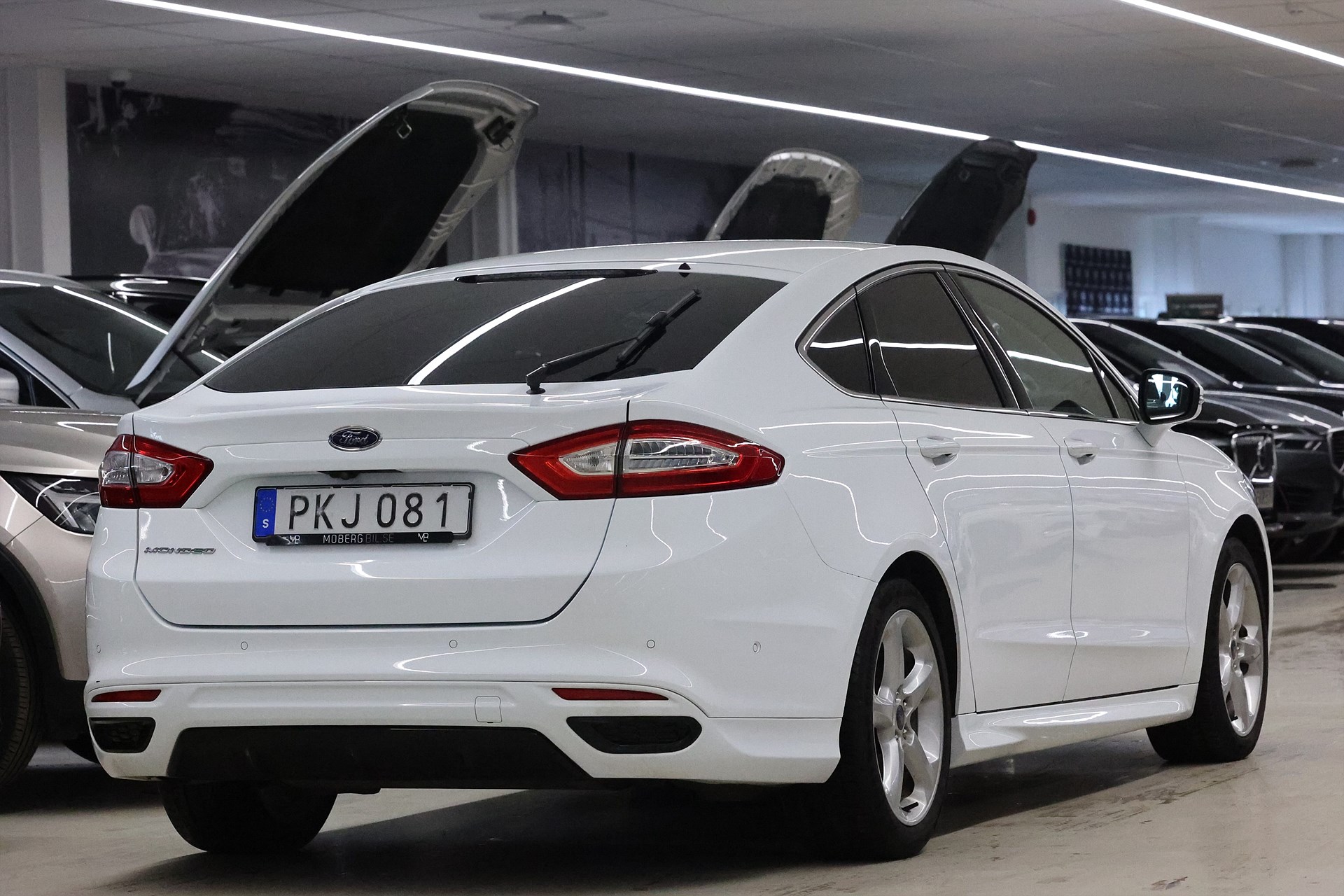 Ford Mondeo 2.0 TDCi 150hk Titanium Business Navi Keyless B-Kamera