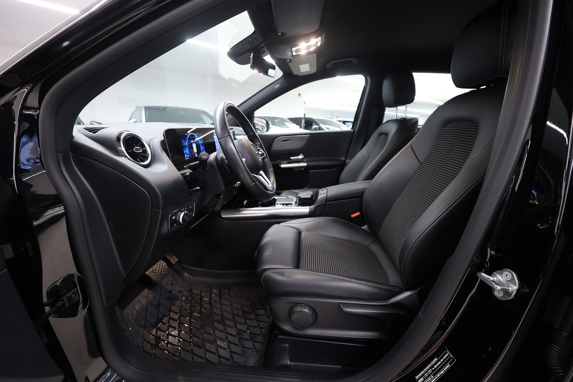 Mercedes-Benz B 180 136hk *Hjulkampanj!* Drag B-kamera Navi