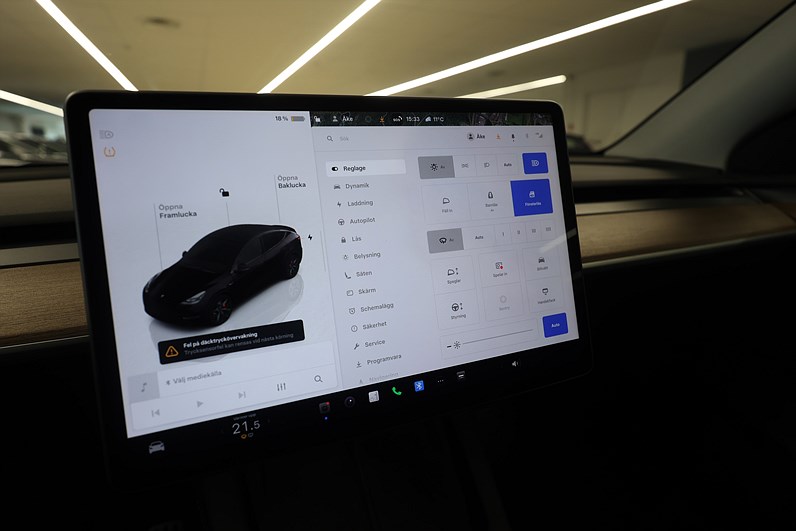 Tesla Model Y Performance 534hk Pano Navi Läder