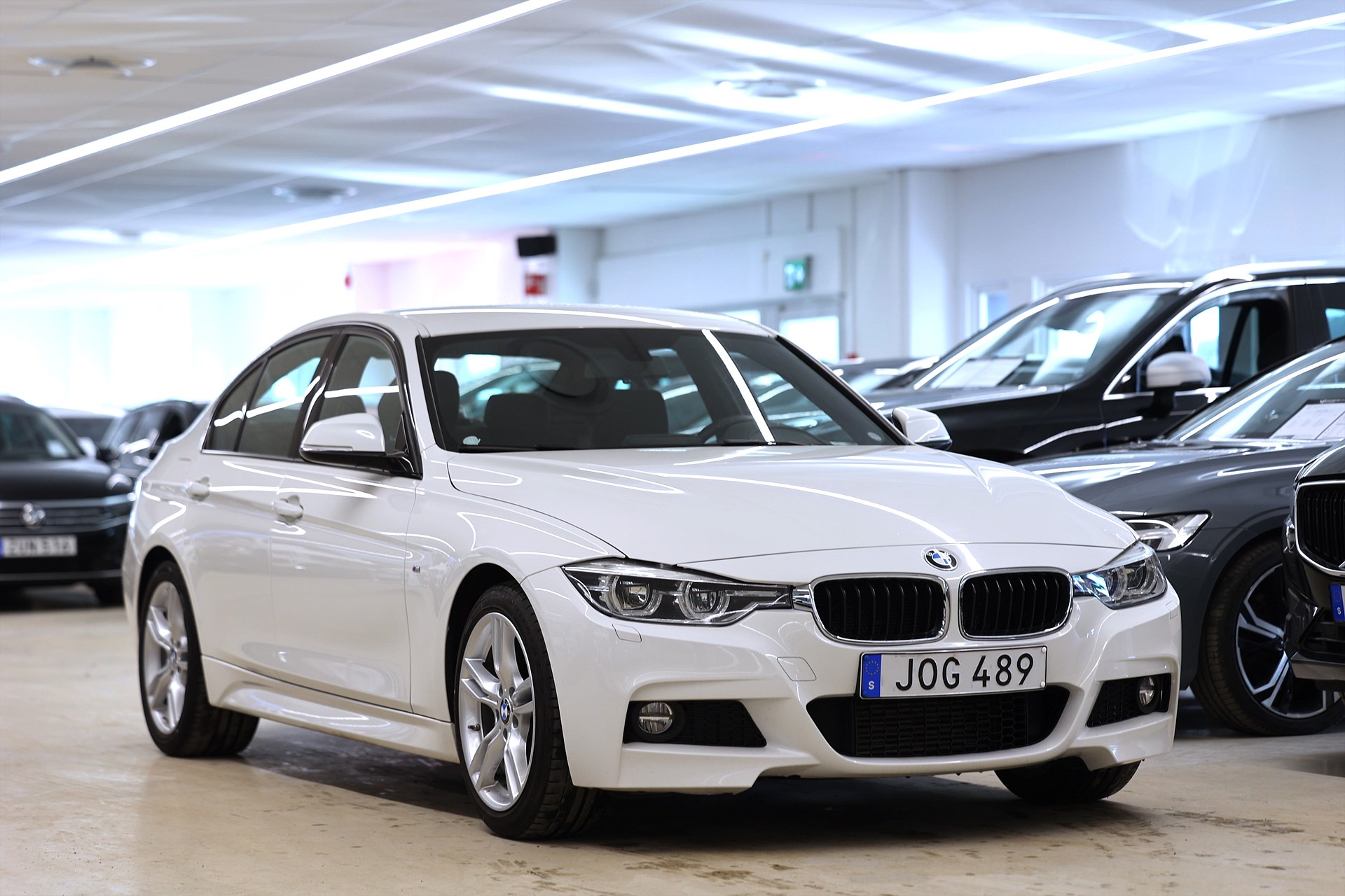 BMW 318d 150hk M Sport Shadow PDC Hifi MOMS