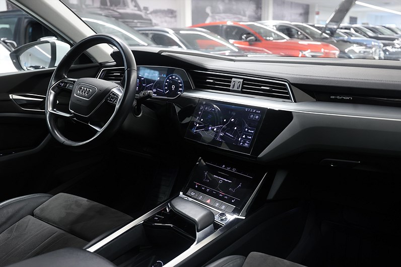 Audi e-tron 50 quattro 313hk *Kampanj!* Climatronic Alcantara Keyless Navi