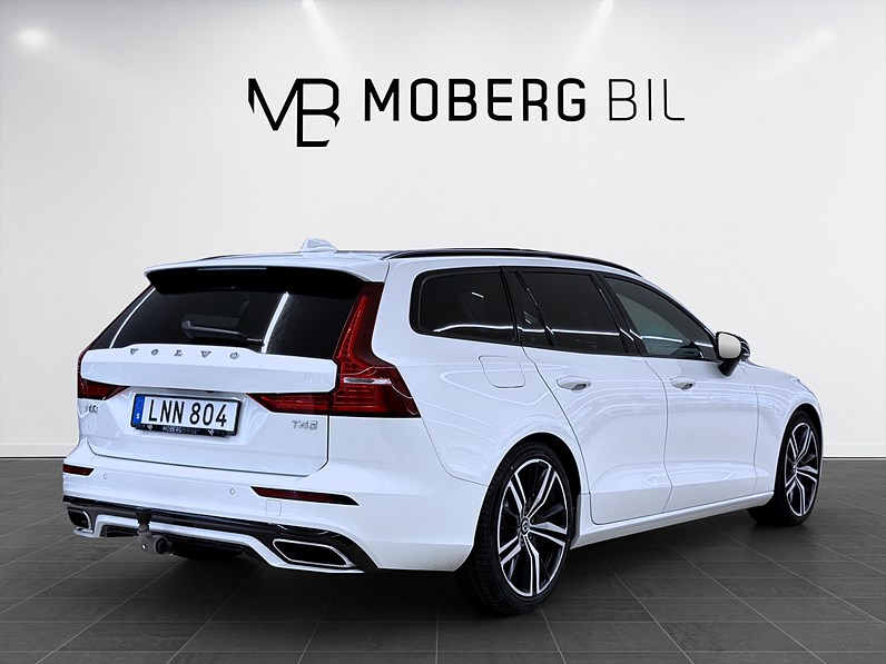 Volvo V60 T4 190hk R-Design H/K HUD Drag 360 Pano Navi