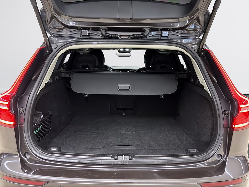 Volvo V60 B4 Geartronic 197hk Core Navi PDC B-Kamera Keyless