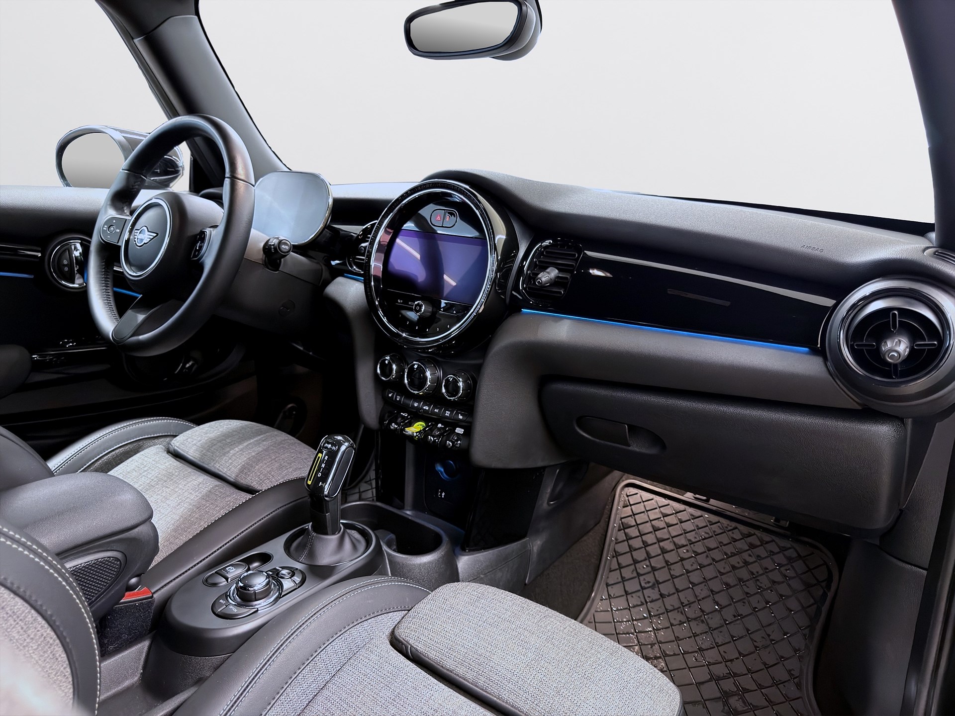 MINI Cooper SE 184hk Navi PDC Årsskatt 360kr