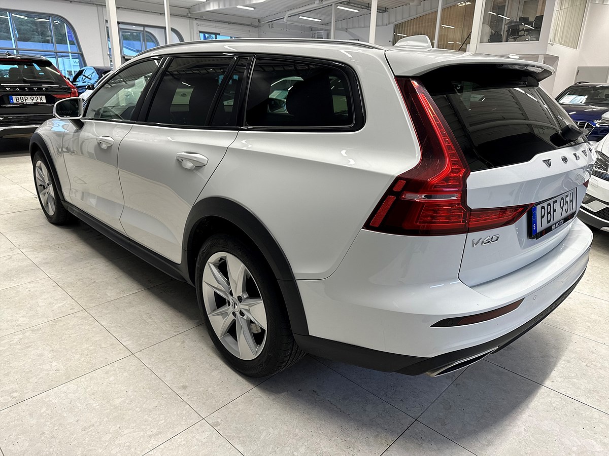 Volvo V60 Cross Country – bild 5