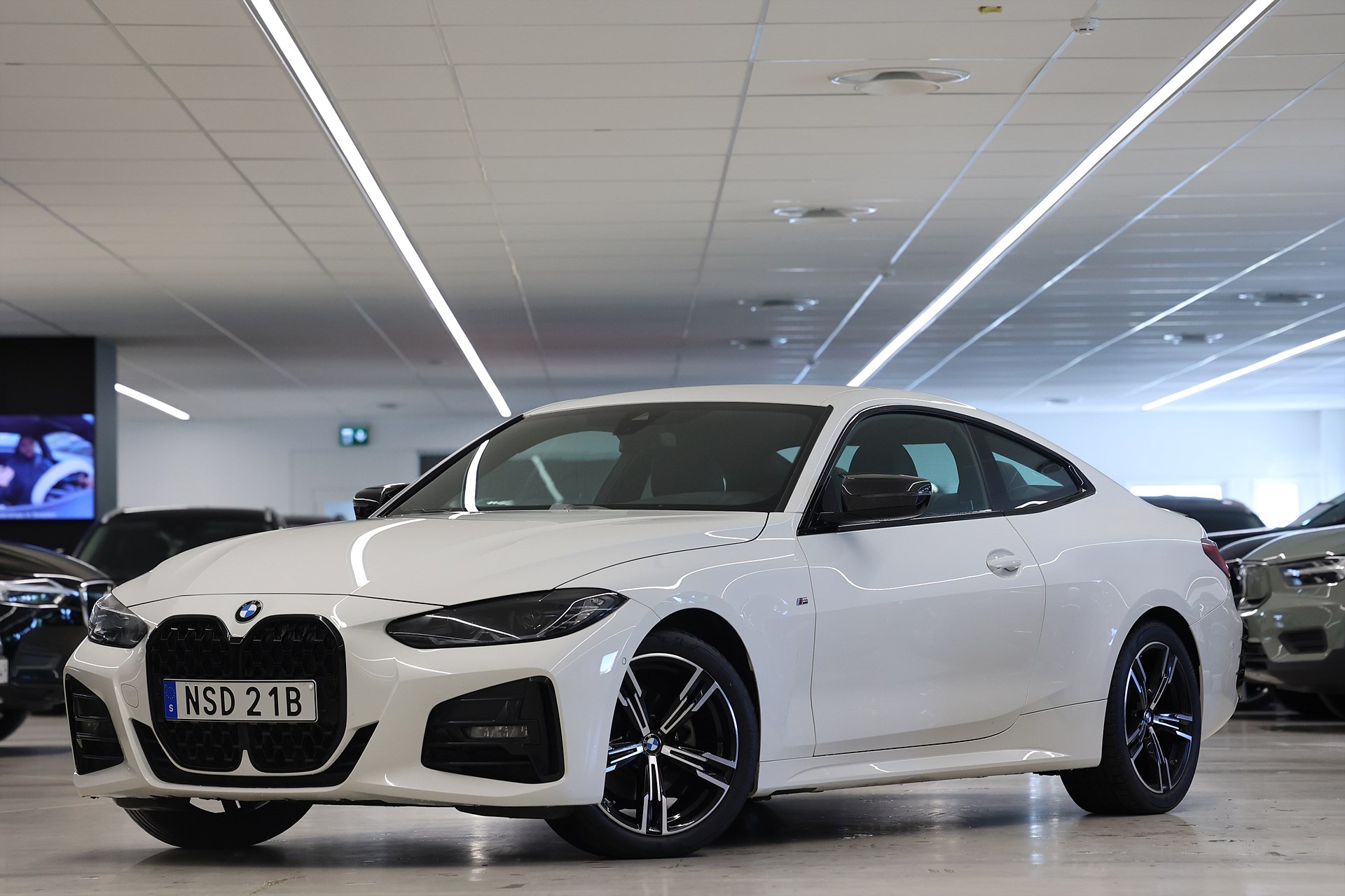 BMW 420i Coupé 184hk M Sport Alcantara B-kamera Rattvärme Carplay
