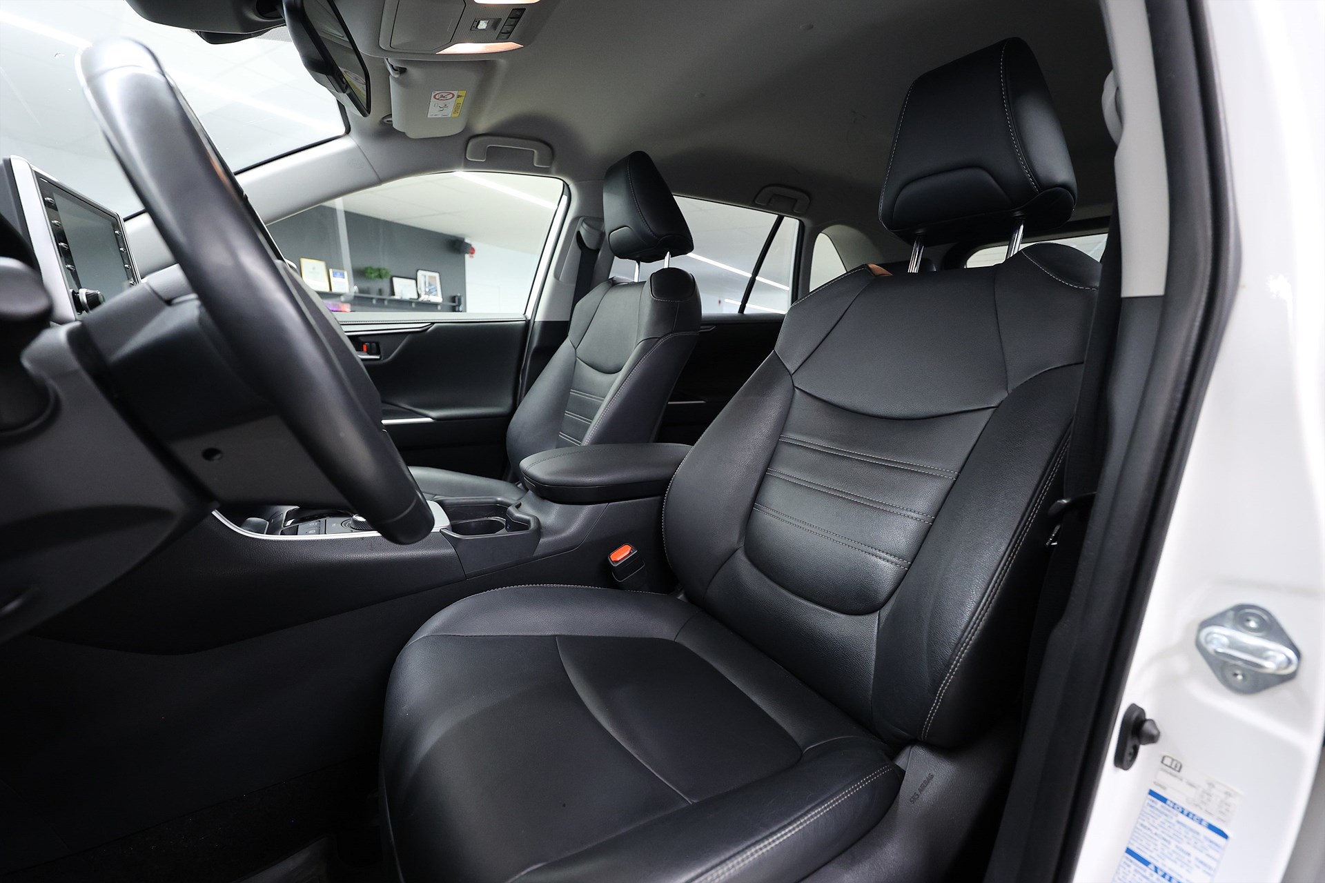 Toyota RAV4 2.5 Hybrid Executive AWD B-Kamera Drag BLIS MOMS