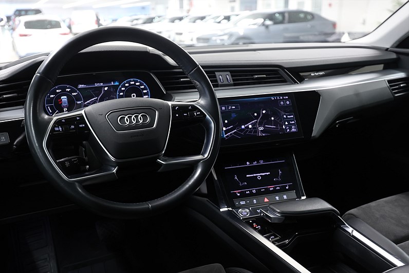 Audi e-tron 50 quattro 313hk *Kampanj!* Climatronic Alcantara Keyless Navi