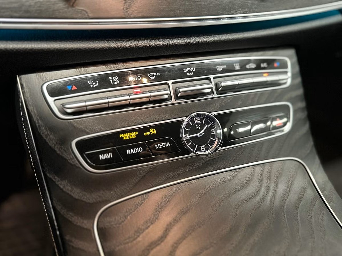 Mercedes-Benz E-Klass – bild 18