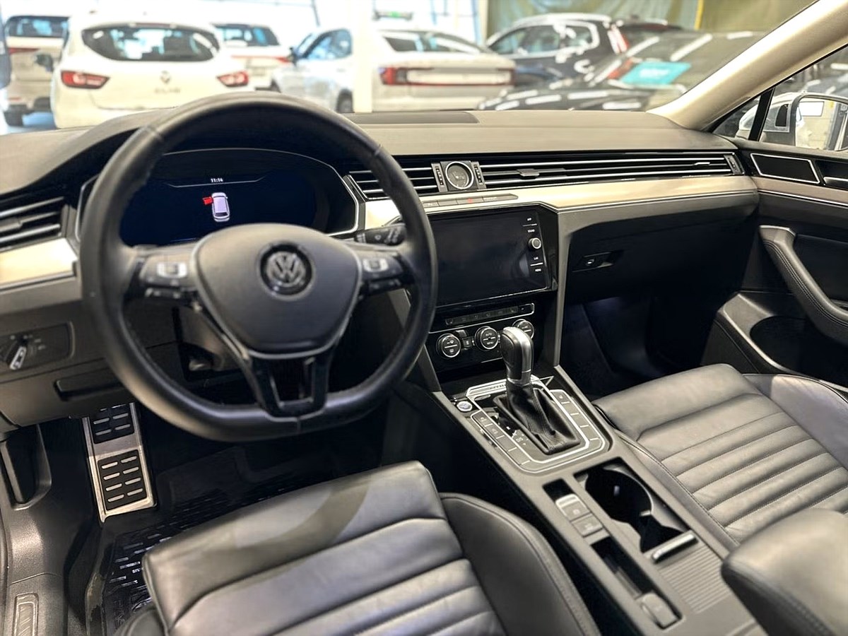 Volkswagen Passat – bild 12
