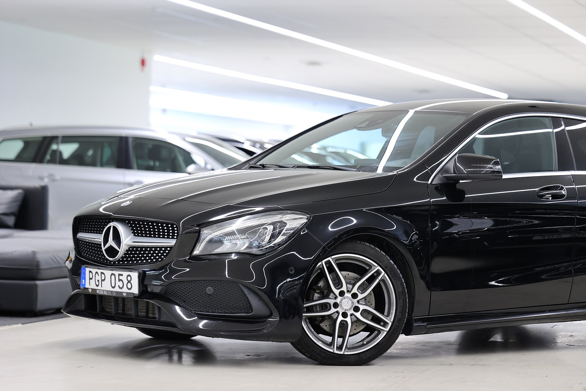 Mercedes-Benz CLA 220 D 177hk AMG Sport B-Kamera Carplay